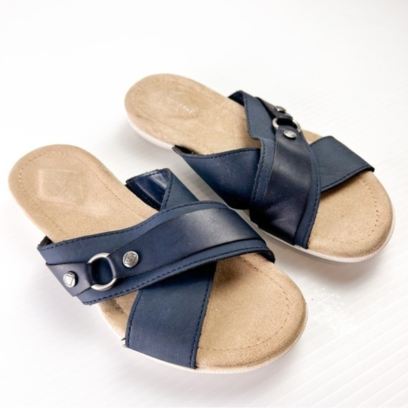 St. John’s Bay navy open toe sandals womens size 6 - Picture 2 of 10